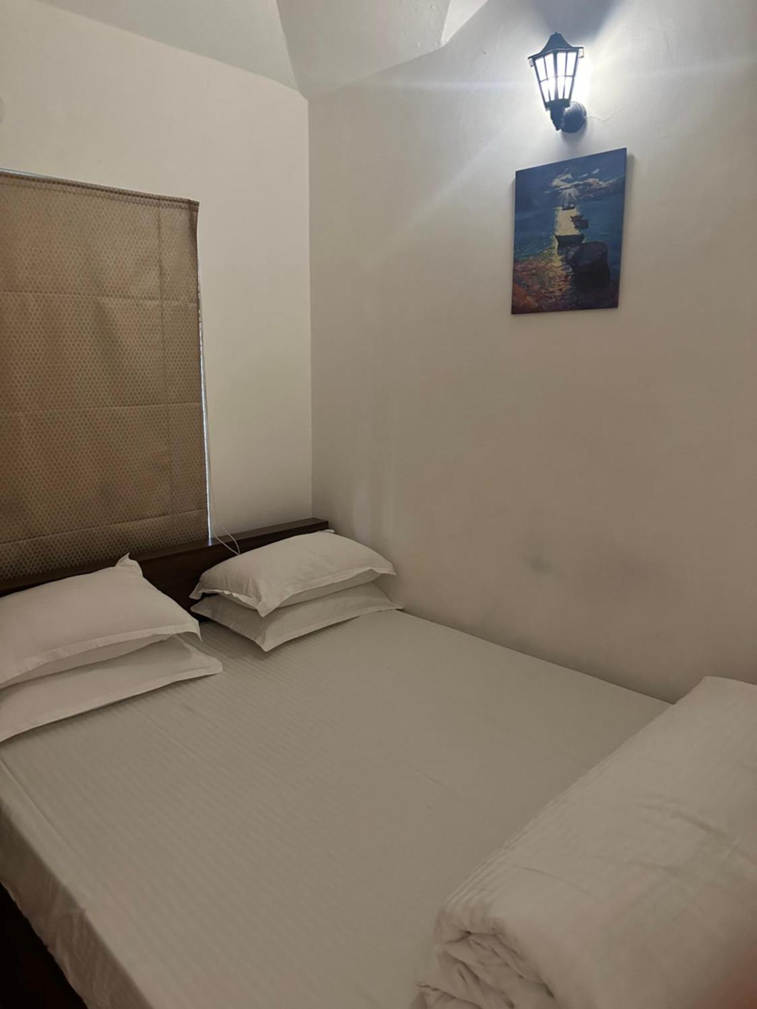 Brick Castle Hotel Chennai Bagian luar foto
